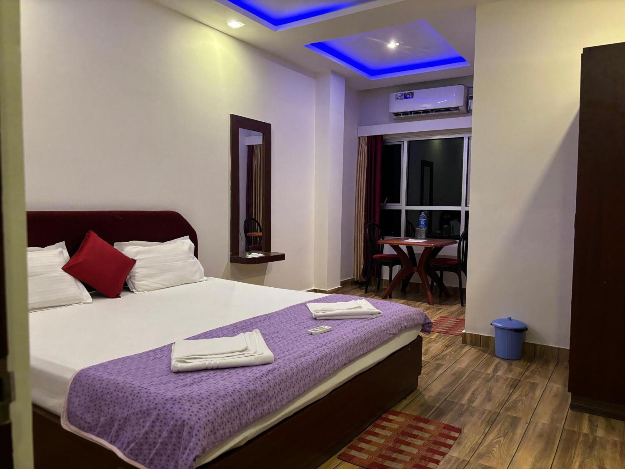 The Tamarind Tree Hotel & Restaurant Shadipur Exterior foto