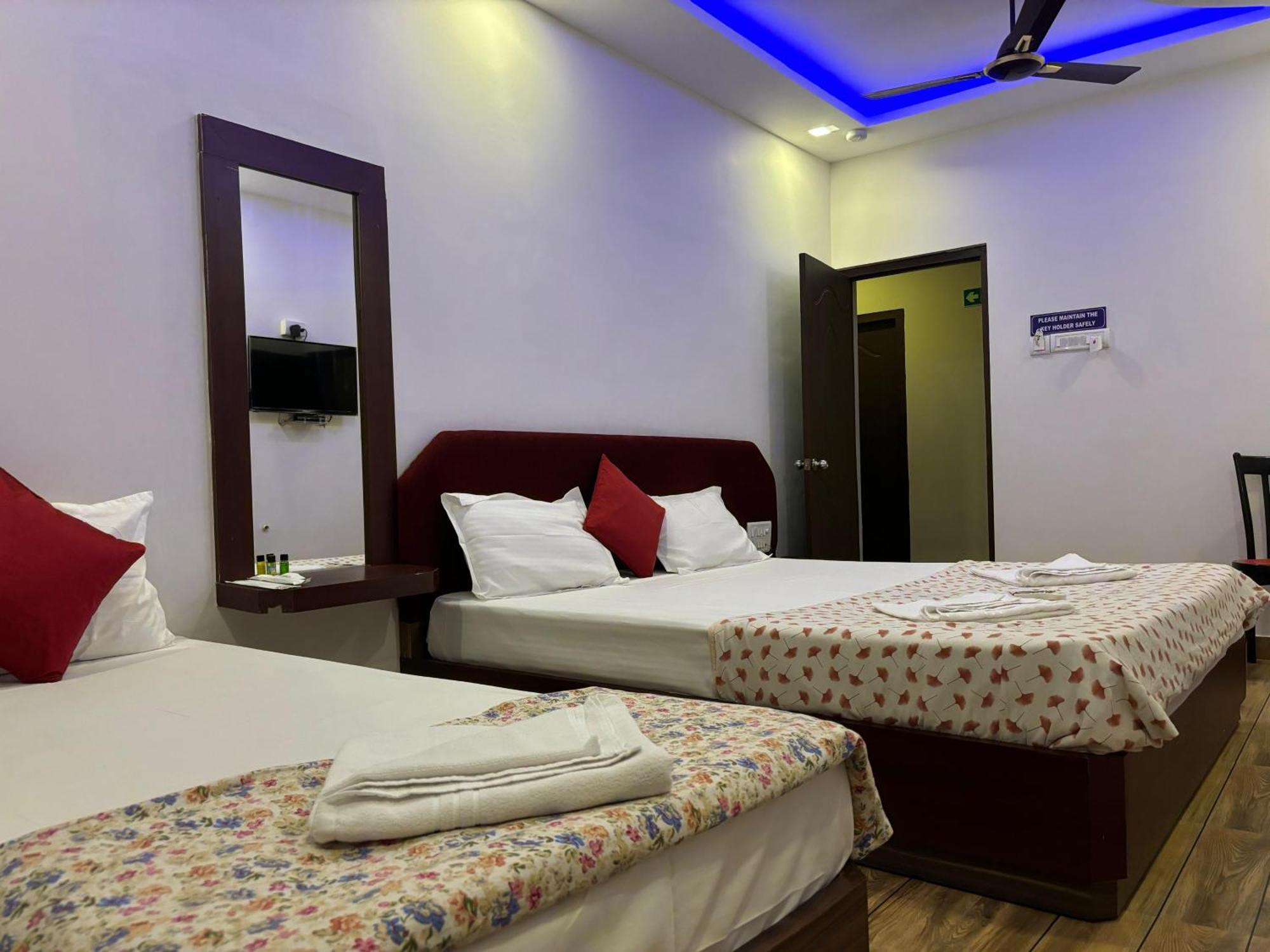The Tamarind Tree Hotel & Restaurant Shadipur Exterior foto